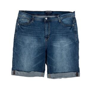 Wallflower Legendary Fit Cuffed Hem Bermuda Jean Shorts Size 20 Women’s